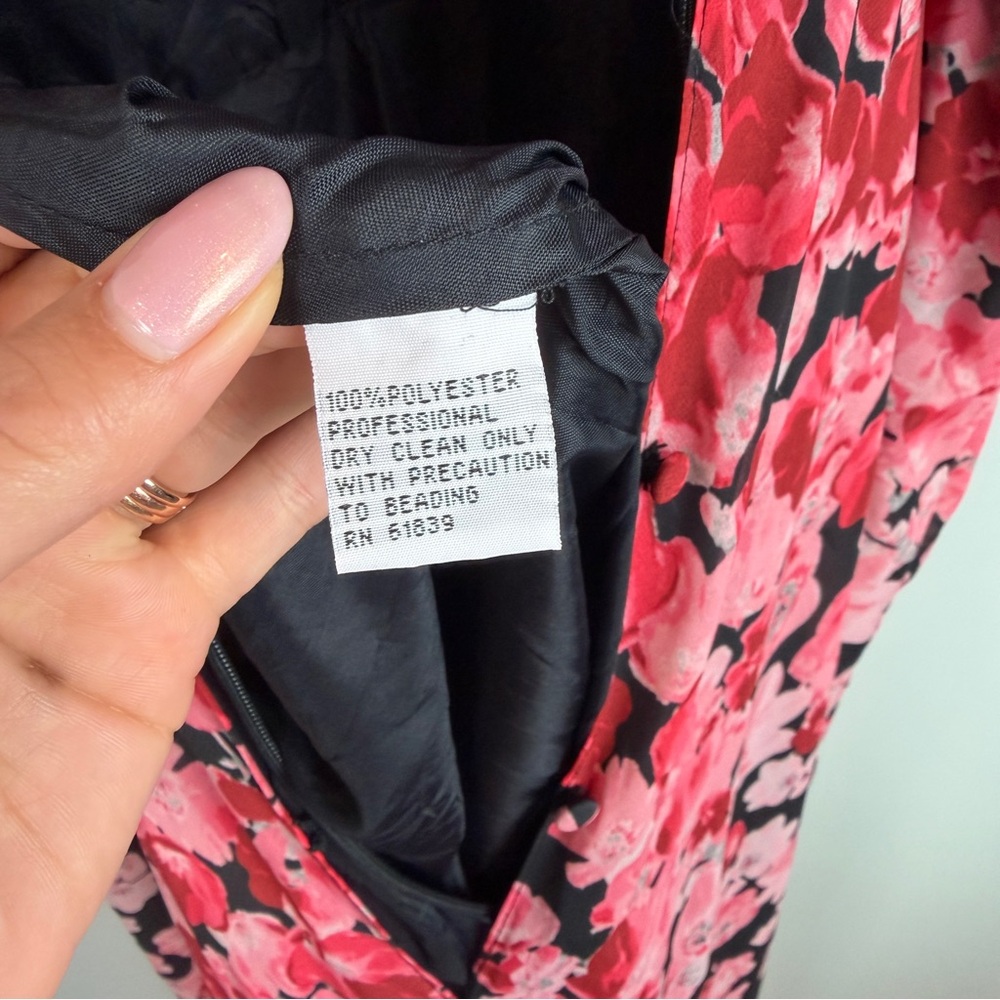 Teri Jon Red and Black Floral Maxi Gown Dress Beaded Collar size 10 Formal - Picture 8 of 9